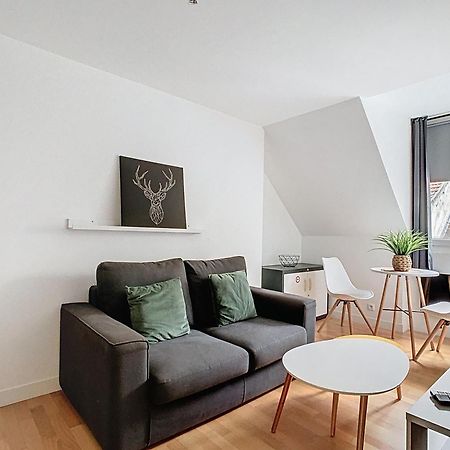 Apartamento Le Briais Melun Exterior foto